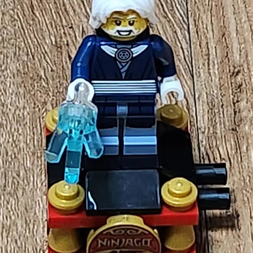[BUNJANG] LEGO Ninjago 71860 Master of the Ice Element Building Set / 레고 닌자고 71860 얼음의 원소 마스터 판매