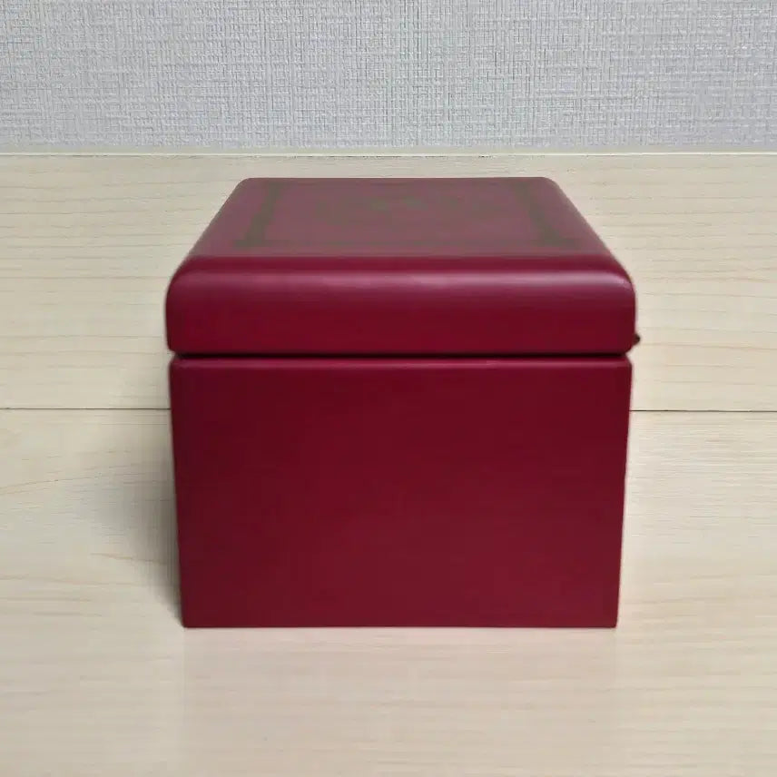 [BUNJANG] Yujiro Ishihara "Red Handkerchief" Music Box / 이시하라 유지로 컬렉션 오르골 "붉은 손수건"