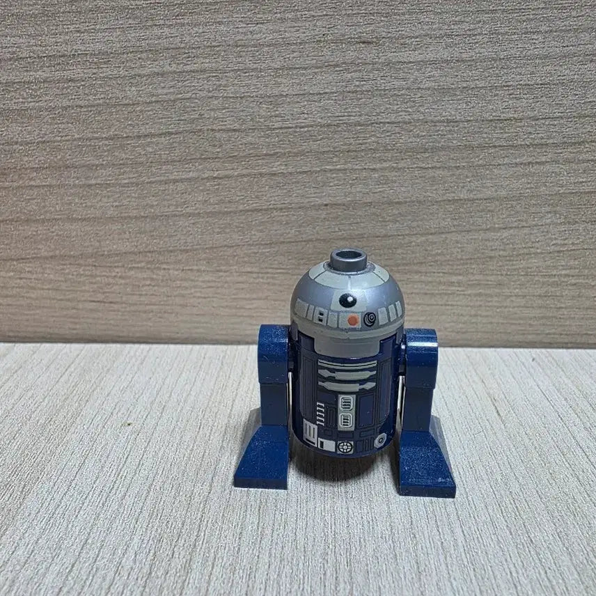 [BUNJANG] LEGO Star Wars R2-D2 Minifigure / 레고 스타워즈 R2-D2 미니피규어