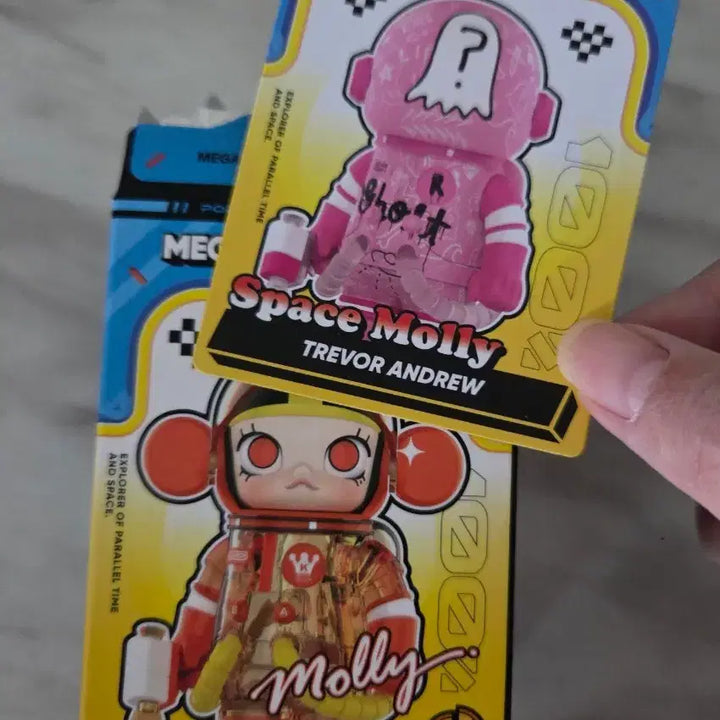 [BUNJANG] Pop Mart Mega Space Molly 100% Series 4 Trevor Andrew Figure / 팝마트 메가 스페이스 몰리 100% 시리즈 4탄 트레버 앤드류 판매