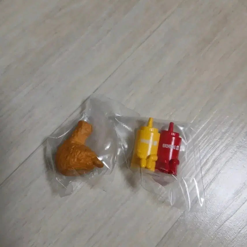 [BUNJANG] Bandai "Hamburger No Case Machiboke" Series 2 Gacha Figures (Set of 2) / 반다이 언제오려나 마치보우케 햄버거의 경우 2탄 가챠 피규어 마치보케