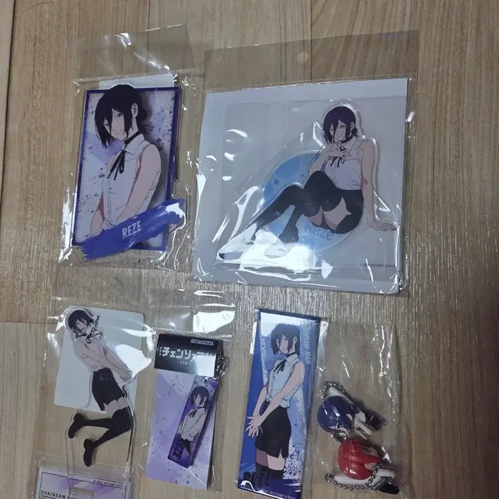 [BUNJANG] Chainsaw Man - Ryu Hayabusa &amp; Makima Acrylic Stand, Figure Keychain Bundle / 체인소맨 레제 굿즈 일괄(아크릴 스탠드, 피규어 키링 등 마키마 키링 서비스)