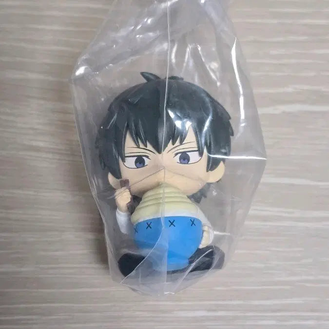 [BUNJANG] Gintama NyamNyamDaryeol MoguMogu Gacha Figure Hijikata / 은혼 냠냠대열 모구모구 가챠 피규어 히지카타