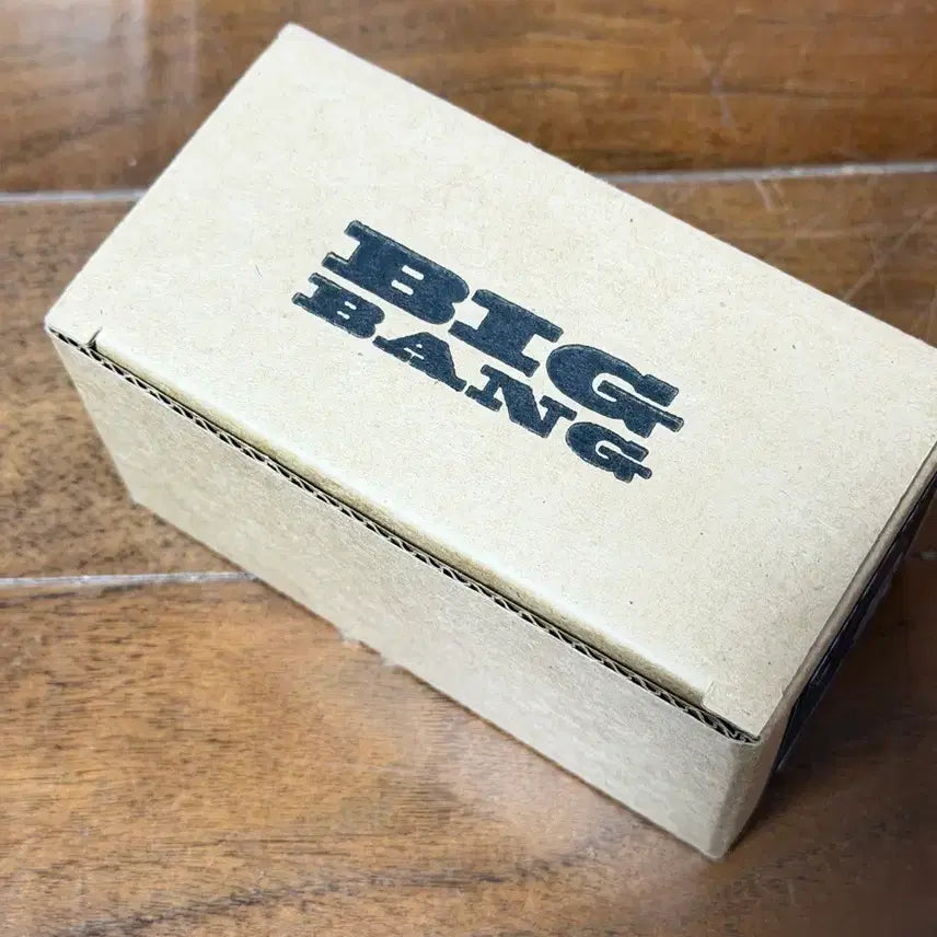 [BUNJANG] BIGBANG 20th Anniversary Media Exhibition Official Goods Cap Keyring Black / 빅뱅 20주년 미디어 전시 모자 키링 블랙 랜덤 굿즈