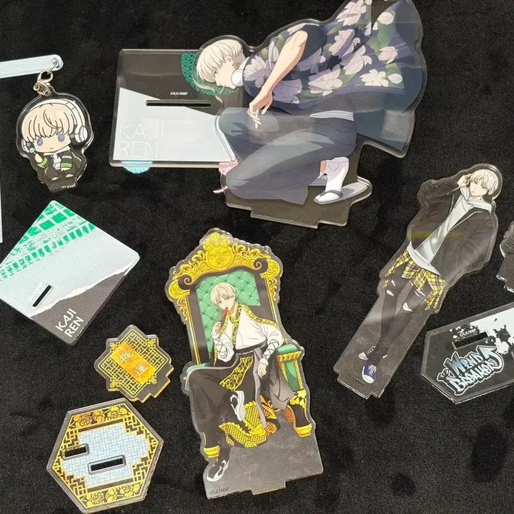 [BUNJANG] Wind Breaker Kaji Ryo Taito Nui Figure &amp; Gacha Acrylic Bundle Set (Box Included, No POB) / 윈브레 카지 렌 룩업 반다이 피규어 네코누이 치비누이 가챠 아크릴 정품 일괄판매 (상자O,특전X)