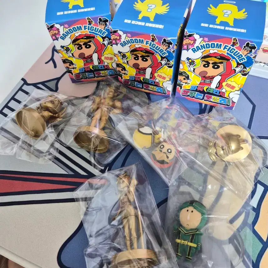 [BUNJANG] Crayon Shin-chan Power Rangers Figure Bundle Set / 짱구 파워레인저 피규어 7개 일괄