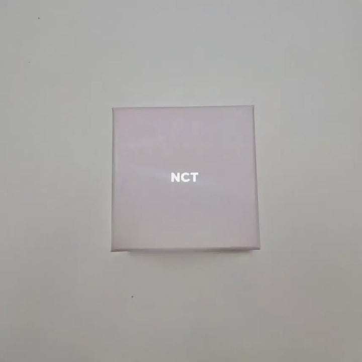 [BUNJANG] NCT Chenle Birthday Bracelet / NCT 천러 생일 팔찌
