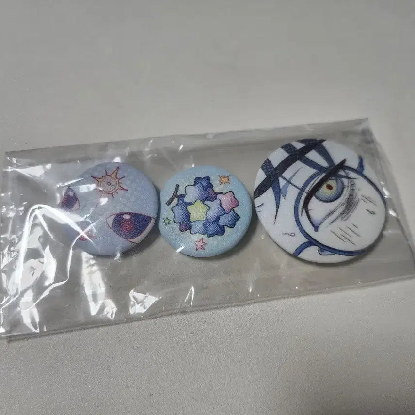 [BUNJANG] Gye-dam-chul-geun Kim Sol-eum Grape Badge Set / 괴담출근 김솔음 포도 뱃지 원가 이하 양도
