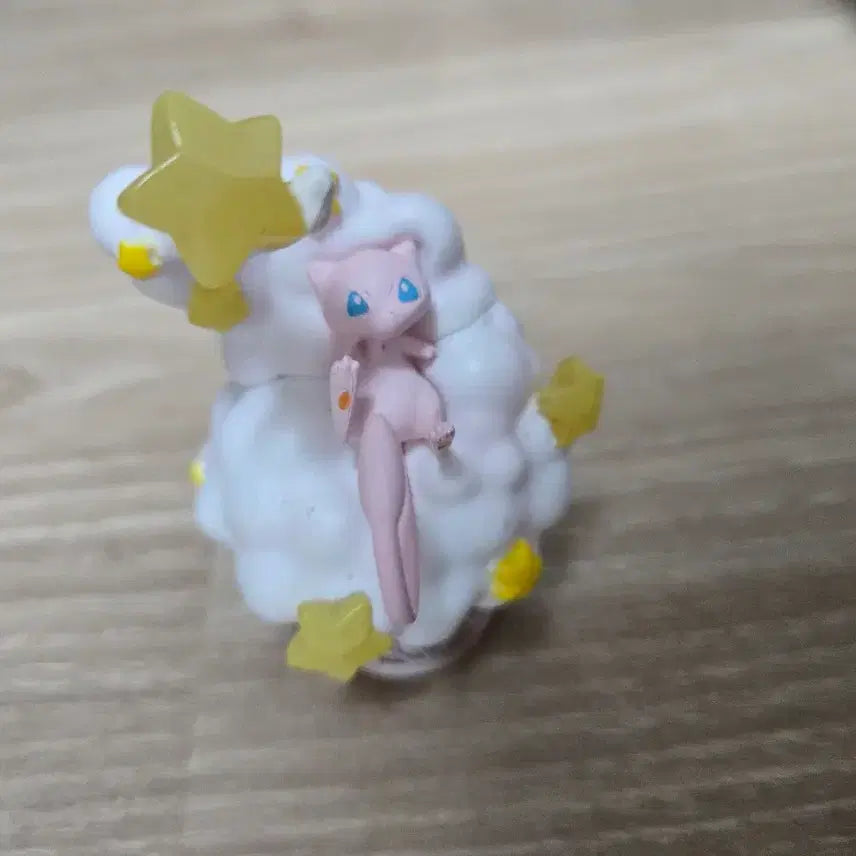 [BUNJANG] Pokemon Starrium Series Mew "Starry Wish" Figure / 포켓몬스터 스타리움 시리즈 반짝반짝 별의 소원 뮤 별구름 피규어