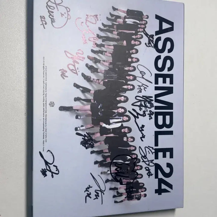[BUNJANG] TripleS ASSEMBLE24 24-Member Signed Album / 트리플에스 ASSEMBLE24 24인 전원 싸인앨범