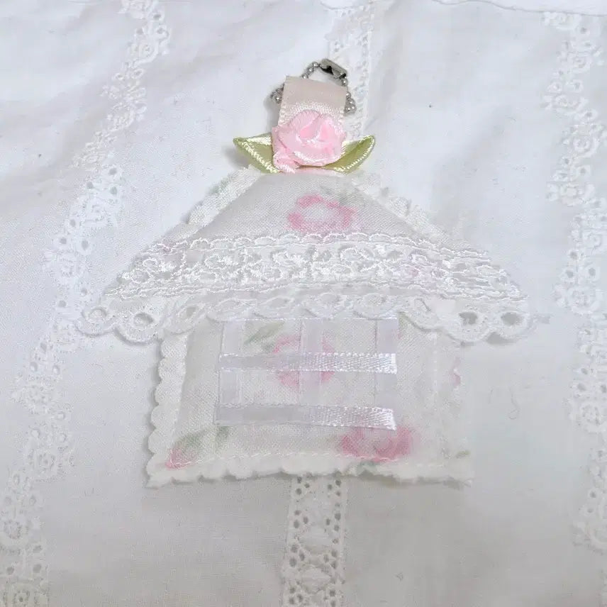 [BUNJANG] Japanese Artist Handmade Keychain with Lace Detail / 일본작가 핸드메이드키링