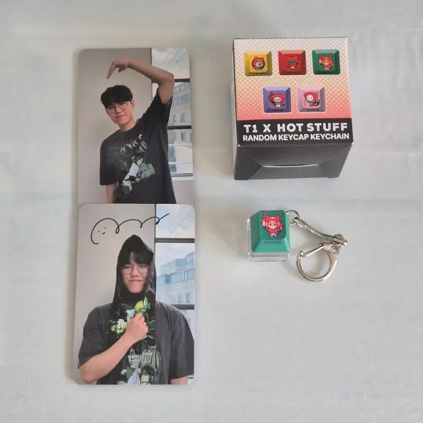 [BUNJANG] T1 Homestand Hotstuff Keycap Owner + Photocard Bundle Set / 티원 홈그라운드 핫스터프 키캡 오너 + 포카 양도판매