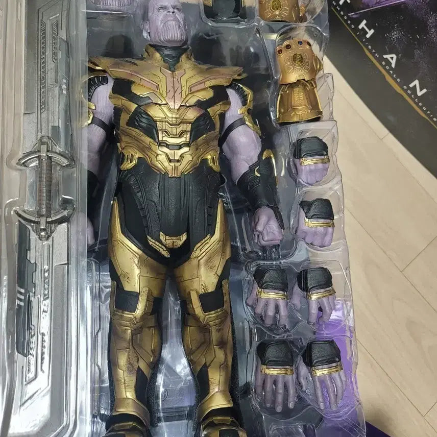 [BUNJANG] Hot Toys Endgame Thanos Figure / 핫토이 엔드게임 타노스 ㅍㅍ