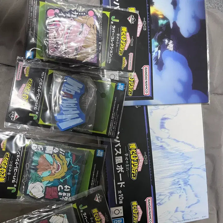 [BUNJANG] My Hero Academia Clear Poster Figure Bundle Set / 나의 히어로 아카데미아 클리어 포스터 피규어 굿즈 일괄 제일복권