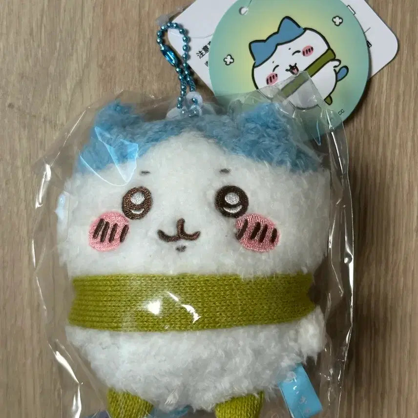 [BUNJANG] Chiikawa Hachiwara Scarf Mascot - New / 중치마 하치와레 목도리 마스코트 새상품