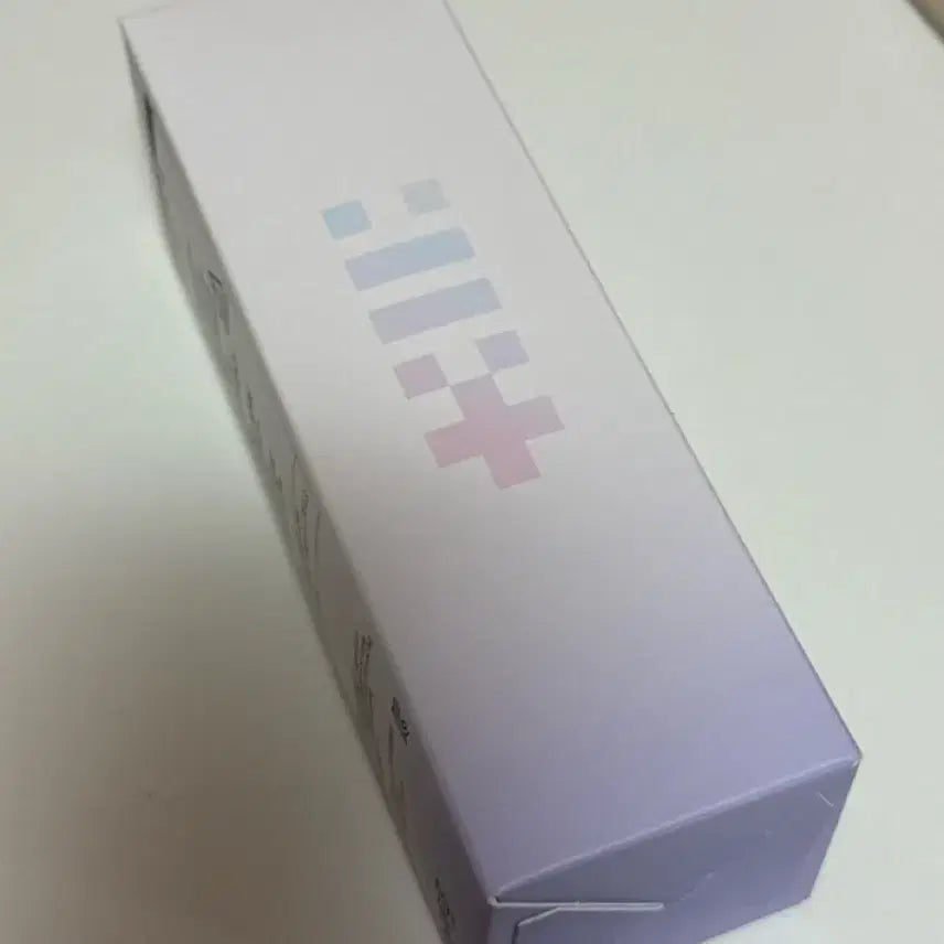 [BUNJANG] ILLIT Lightstick Keyring Sealed / 아일릿 응원봉 키링 미개봉