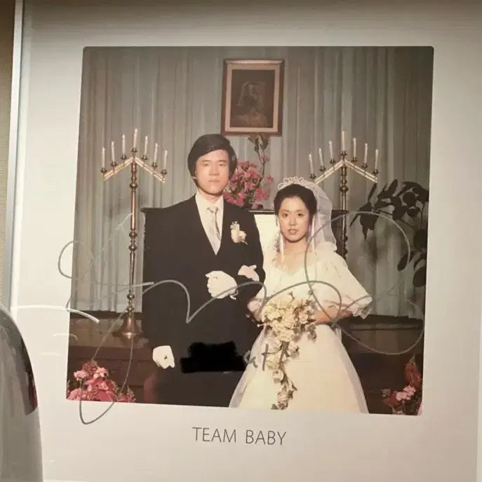 [BUNJANG] The Black Skirts Signed Framed Poster (TEAM BABY Official Concert Goods) / 검정치마 싸인 액자(TEAM BABY)(콘서트 공식 굿즈 포스터 + 맞춤액자)