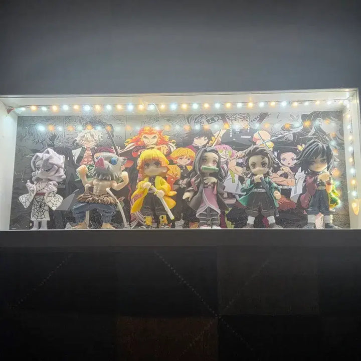 [BUNJANG] Demon Slayer Figure with LED Lighting Set / 귀멸의 칼날 피규어 LED 조명 세트