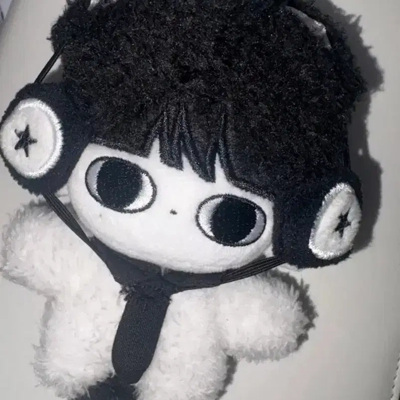 [BUNJANG] Han Tae-san Doll (Bo-neok-do ver.) with Headset / 고양이 헤드셋 포함 )수상한 옆집 고한태 보넥도 한태산 인형 양도! 쿨거시 1.5!!