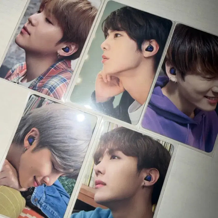 [BUNJANG] BTS Samsung Galaxy Buds Photocard Jin / 방탄소년단 삼성 갤럭시 버즈 포카 BTS Sams ung Galaxy