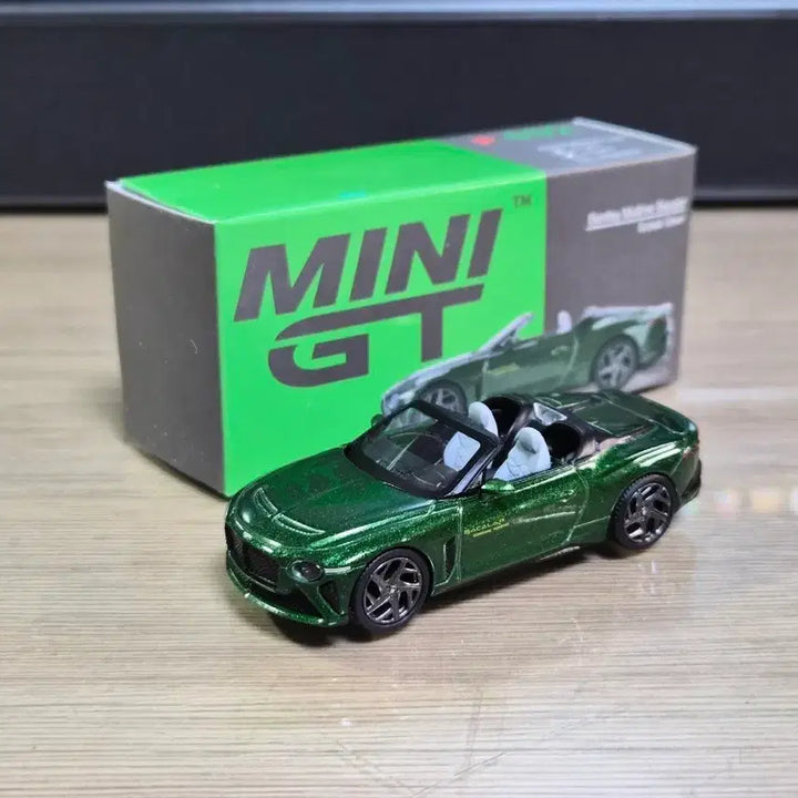 [BUNJANG] Mini GT Bentley Mulliner Bacalar 1:64 Scale Scarab Green (Defective) / 미니지티 벤틀리 뮬리너 바칼라 그린 하자품