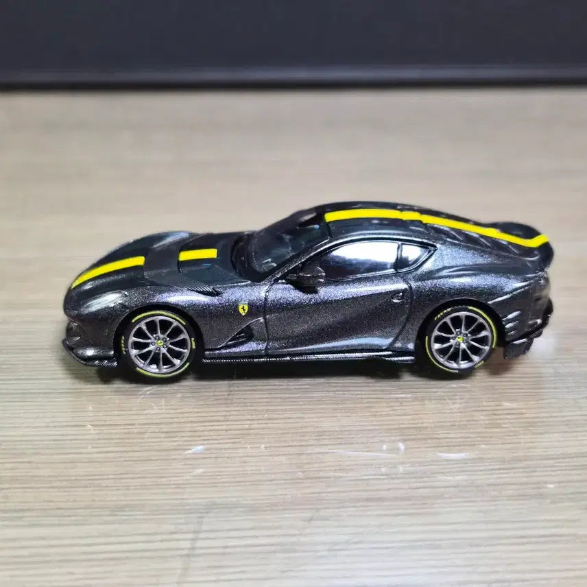 [BUNJANG] BBR 1:64 Ferrari 812 Competizione Grey (Unsealed) / BBR 1:64 페라리 812 컴페티치오네 그레이 개봉양품