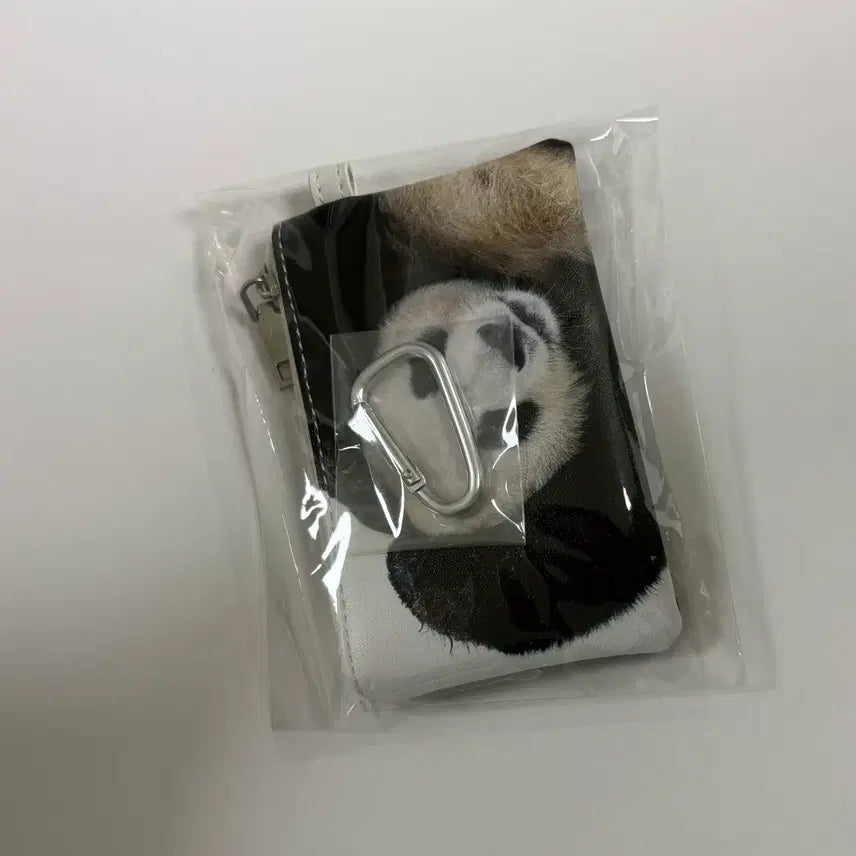 [BUNJANG] Bao Family 8Seconds Luckyu Leebao Mini Pouch / 바오패밀리 8초 러바오 미니파우치