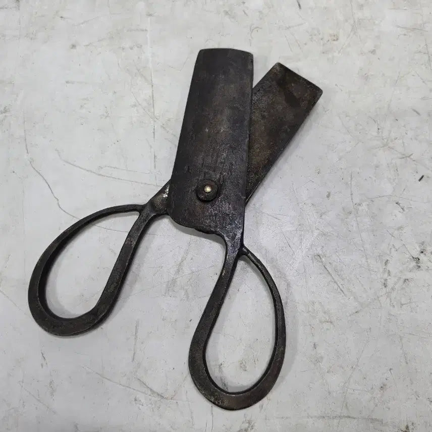 [BUNJANG] Vintage Candy Vendor Scissors / 엿장수 가위