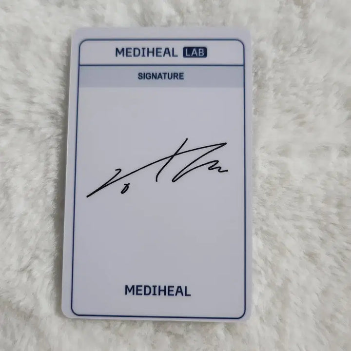 [BUNJANG] PLAVE Mediheal Researcher ID Card Hamin / 플레이브 메디힐 사원증 연구원증 하민