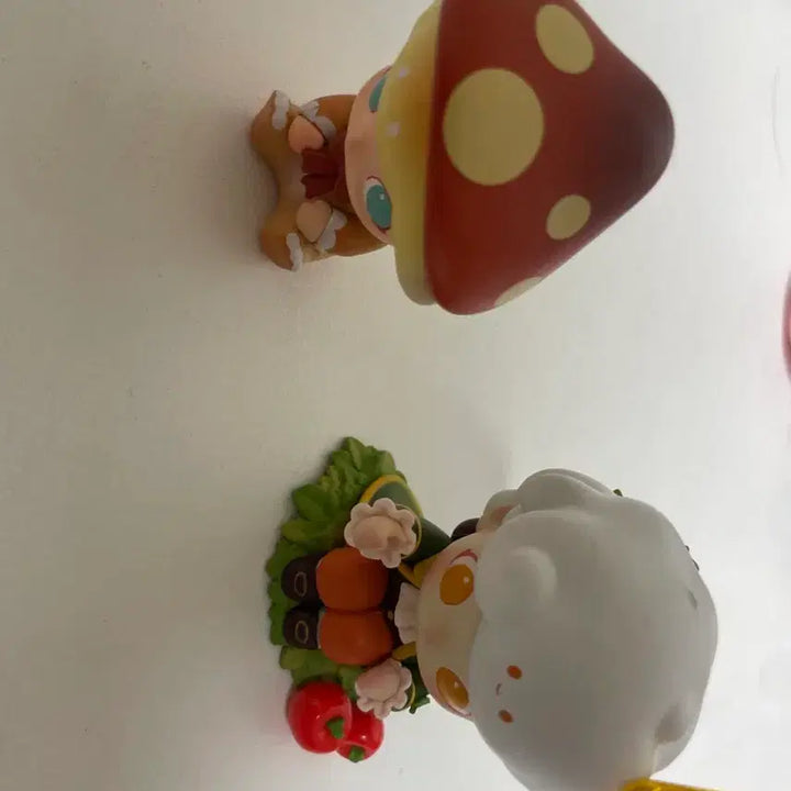 [BUNJANG] POP MART Mushroom Apple Figure (Set of 2) / 팝마트 버섯 사과 피규어