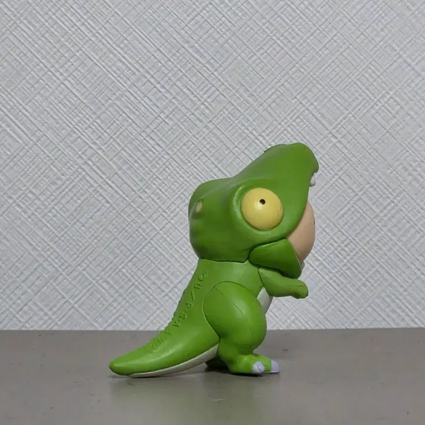 [BUNJANG] Bandai Crayon Shin-chan Our Dinosaur Diary Nara-Bundess Gacha Figure Huni / 반다이 짱구는 못말려 우리들의 공룡일기 나란히 줄서요 나라분데스 가챠 피규어 훈이