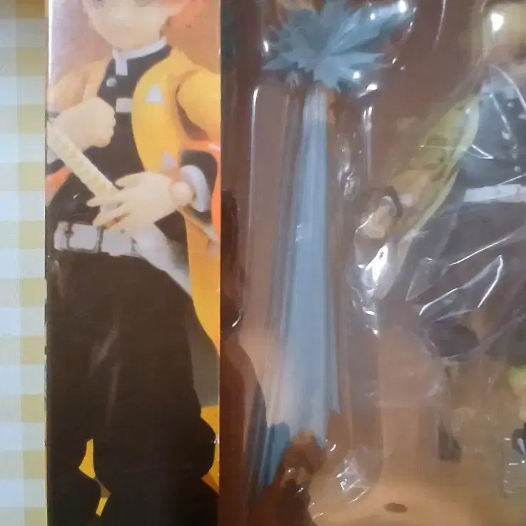 [BUNJANG] figma Zenitsu Agatsuma DX Edition Figure / figma 아가츠마 젠이츠 DX 에디션 피규어 (새상품)