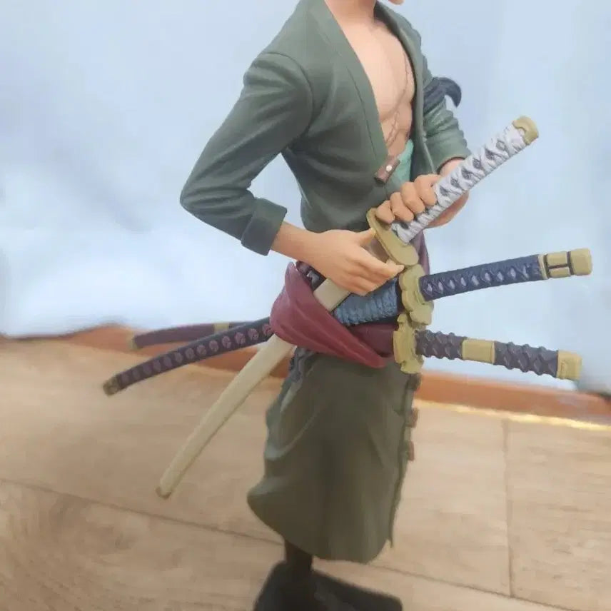 [BUNJANG] One Piece Zoro Figure / 원피스 조로 피규어