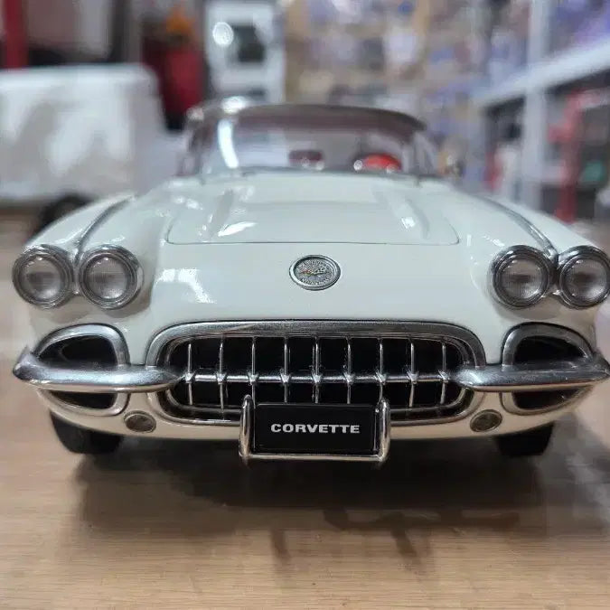 [BUNJANG] AutoArt 1959 Corvette 1:18 Scale Model Car / 1:18  오토아트 콜벳 1959