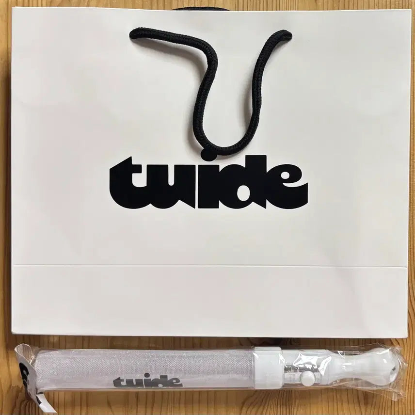 [BUNJANG] TWITDE Debut Showcase Support Light Stick Tumbler / 튜이드 데뷔 쇼케이스 역조공 응원봉 텀블러 판매