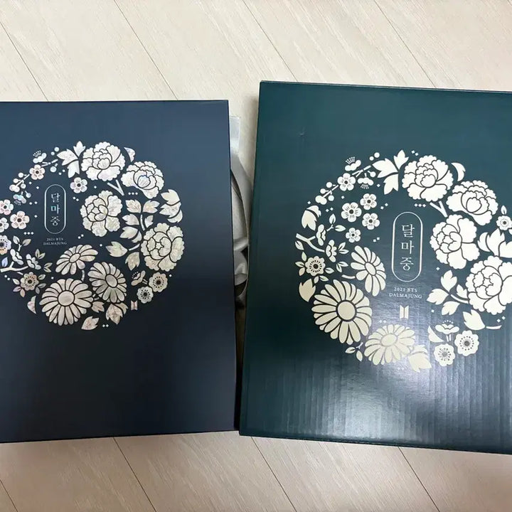 [BUNJANG] BTS Dalmajung Photobinder + Mini Photocard Set / BTS 달마중 포토바인더+미니포카28장
