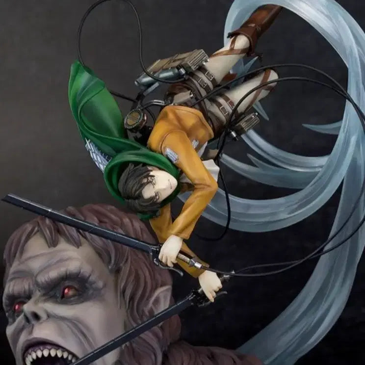 [BUNJANG] Attack on Titan Levi &amp; Beast Titan Figure (Sealed) / [미개봉]PROOF 리바이&amp;짐승거인