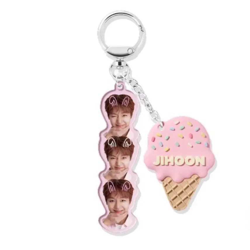 [BUNJANG] Park Ji Hoon Baskin Robbins Acung Bread Keychain / [새상품] 박지훈 배스킨라빈스 키링 아궁빵 배라