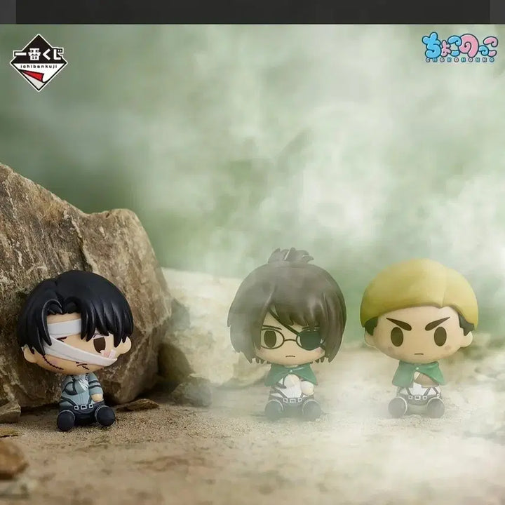 [BUNJANG] Attack on Titan Chokonokko Figure Set (Levi, Hange) / 진격의 거인 쵸코노코 피규어 2종 세트(리바이 한지)