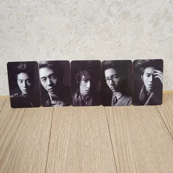 [BUNJANG] TVXQ! 5 Members Fan-Made Photocard Set (Signed Back) / [팬메이드] 동방신기 5인 고화질 포토카드 5종 세트 (사인 뒷면)
