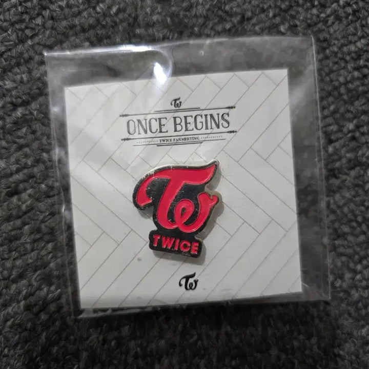 [BUNJANG] TWICE ONCE BEGINS Fan Meeting Commemorative Badge / 트와이스 ONCE BEGINS 팬미팅 기념 뱃지
