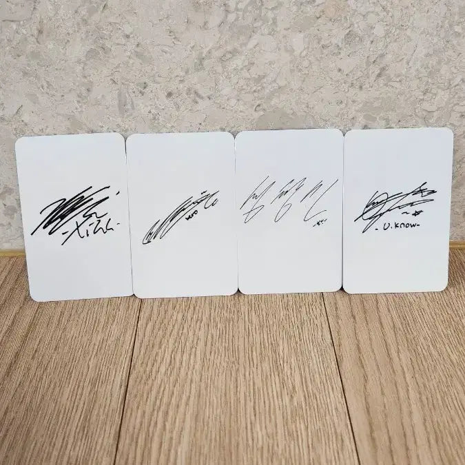 [BUNJANG] Fanmade TVXQ! 4 Members High-Quality Photocard Set (Signed Back) / [팬메이드] 동방신기 4인 고화질 포토카드 4종 세트 (사인 뒷면)