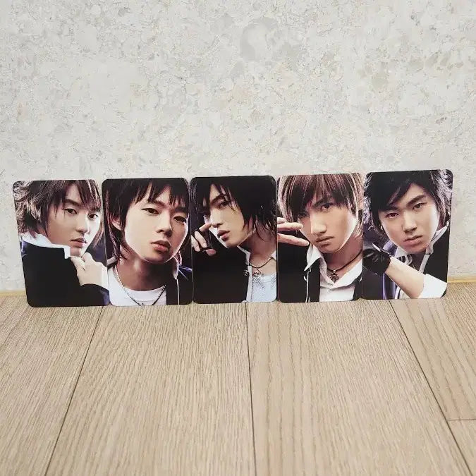 [BUNJANG] TVXQ! 5 Members Fanmade Photocard Set (Signed Back) / [팬메이드] 동방신기 5인 고화질 포토카드 5종 세트 (사인 뒷면)