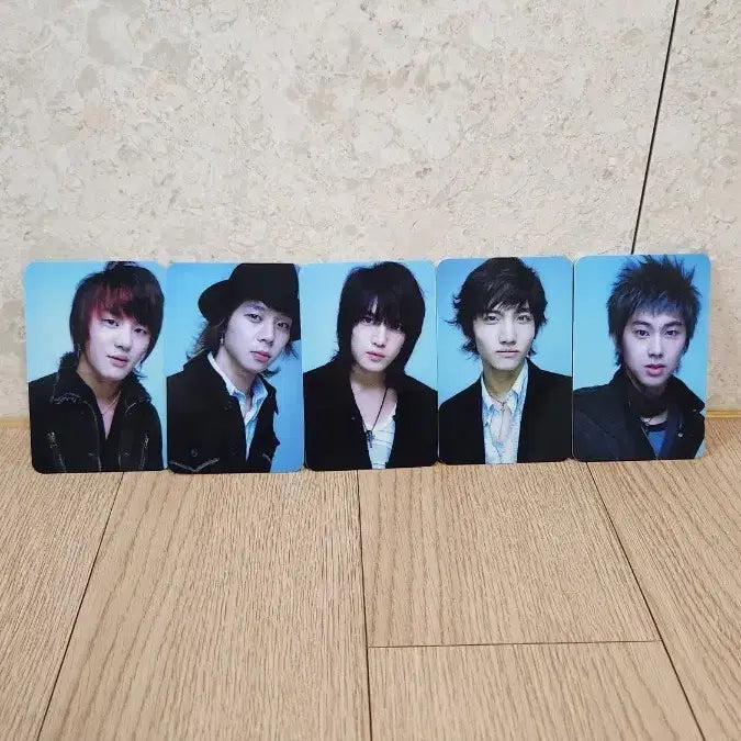 [BUNJANG] TVXQ! 5 Members Fanmade Photocard Set (Autographed Back) / [팬메이드] 동방신기 5인 고화질 포토카드 5종 세트 (사인 뒷면)