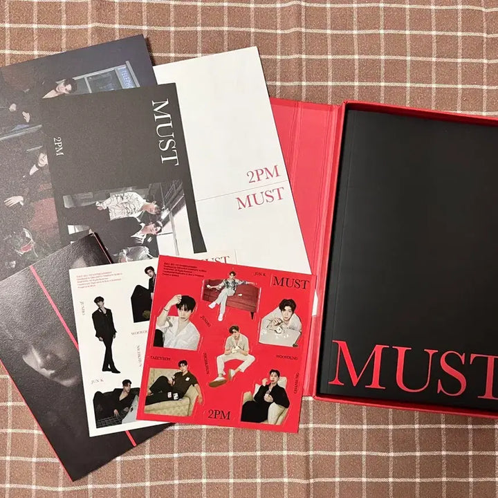[BUNJANG] 2PM MUST Album Taecyeon &amp; Group Bundle Set / (일괄)2pm must 앨범 택연 단체 두 권