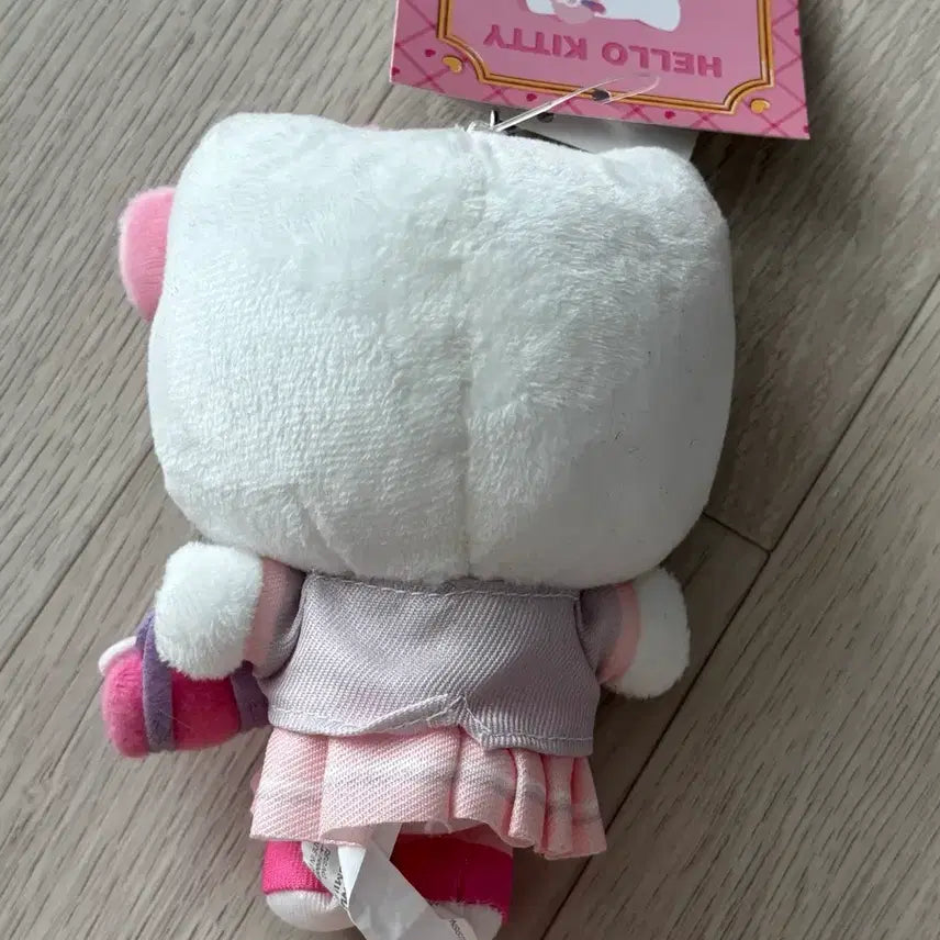 [BUNJANG] Sanrio Hello Kitty Kirameki School Uniform Doll / 산리오 헬로키티 키라메키 교복 인형