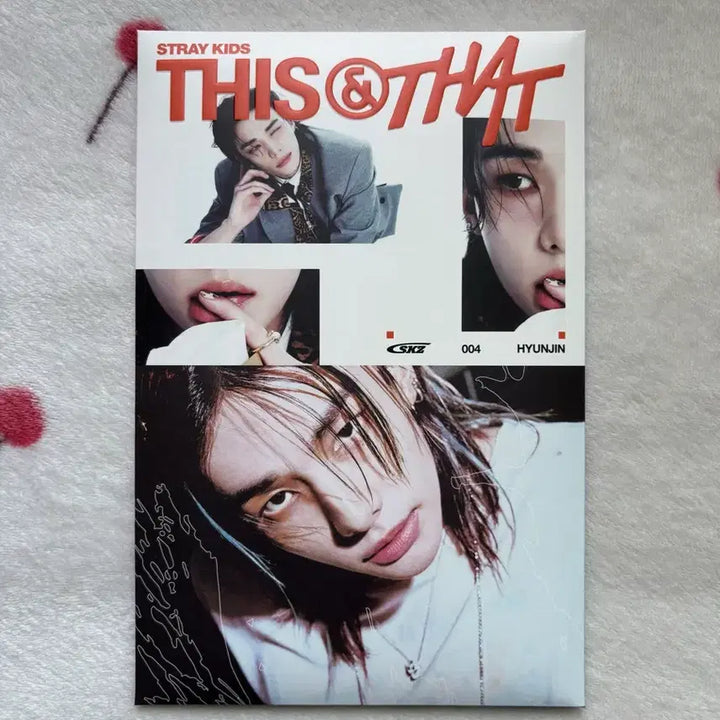 [BUNJANG] Stray Kids THIS&amp;THAT Unsealed Album &amp; Version Hyunjin / THIS&amp;THAT 현진 개봉앨범 &amp;버전 개인반 앤드버전 스키즈 스트레이키즈 디스앤댓 포카X
