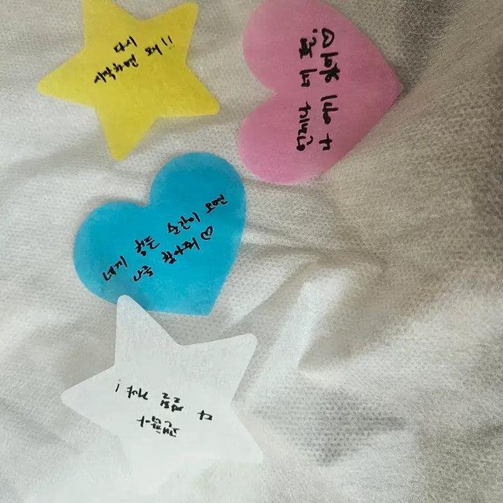 [BUNJANG] Byun Woo Seok Seoul Fan Meeting Confetti Set (4 Types) &amp; Postcard Bundle Set / 변우석 서울 팬미팅 컨페티 4종과 엽서 일괄