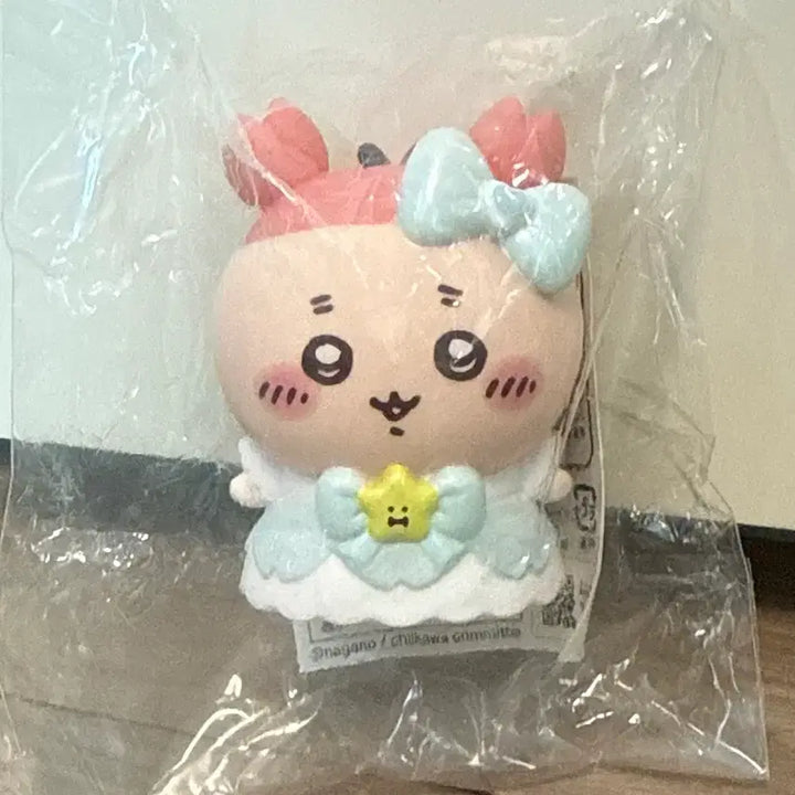 [BUNJANG] Chiikawa Chimagical Softvinyl Kani Figure (Authentic, Sealed) / 치이카와 초매지컬 소프비 카니 먼작귀 미개봉