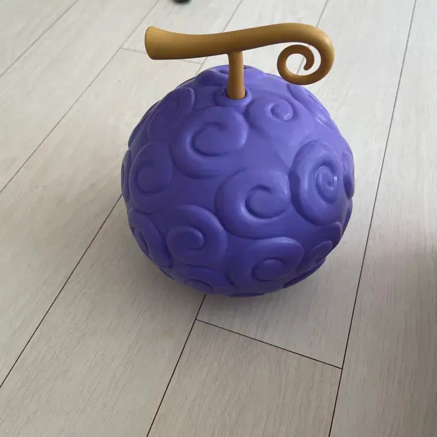 [BUNJANG] One Piece Gomu Gomu no Mi (Gum-Gum Fruit) Figure Tin (Sealed) / 배라 원피스 고무고무열매 피규어 통 (미개봉)